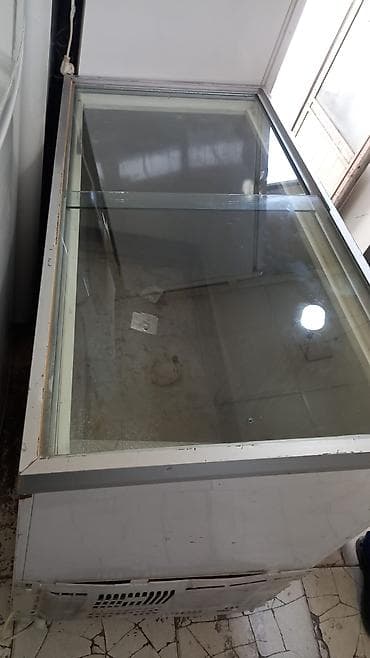 Şüşəli dondurucu