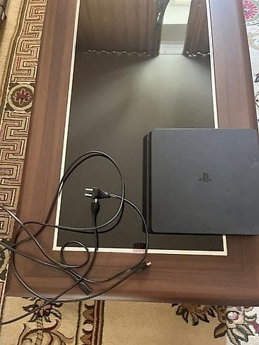 pes 2013 cd: Yaxşı vəziyyətdə, heç bir texniki problemi olmayan PlayStation 4 Slim — 3