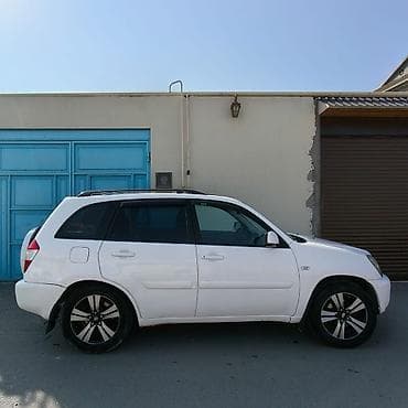 hyundai satilir: Chery Tiggo (ağ rəng) krossover avtomatdi benzin 2 mator Texniki və — 2