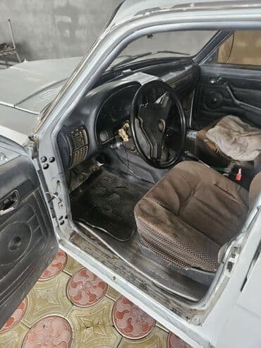 chevrolet malibu 2016: Yükdaşıma üçün yığılmış yüngül yük pikapı - Korpus: Ağ rəngli, metal — 4