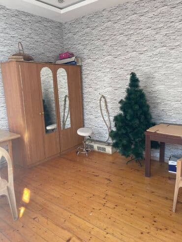 qaracuxurda ev: 120 kv. m, 4 otaqlı — 4