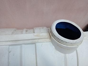 islenmis seyf qapi: Bak, Plastik, 1000 l l, İşlənmiş, Ünvandan götürmə — 2