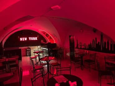 купить квартиры в баку: Obyekt təcili satılır. Obyekt 55 m2. Yarı zirzəmi. Sənəd çıxarış. Hal — 10