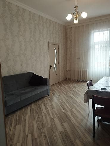 5 otaqlı mənzillər: Mənzilin təsviri: - Geniş planlı, işıqlı otaqlar və hündür tavanlar - — 8