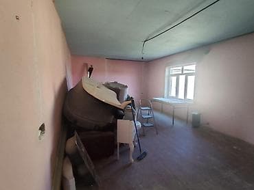 Satış üçün: təmir işlərinə hazırlanmış yaşayış sahəsi Xüsusiyyətlər