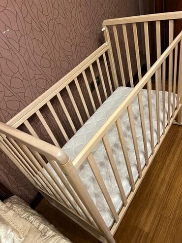 işlənmiş metlax: Oğlan və qız üçün, Dördbucaq, Beşik, Dəst ilə, Matras ilə, Yellənmə mexanizmsiz — 1