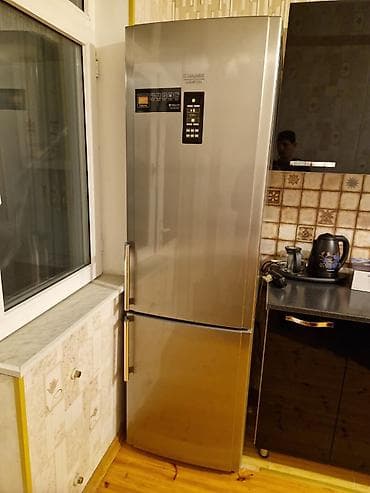 Hotpoint Ariston iki qapılı inox soyuducu - Rəng: paslanmayan polad lalafo.az -da Hotpoint Ariston iki qapılı inox soyuducu - Rəng: paslanmayan polad