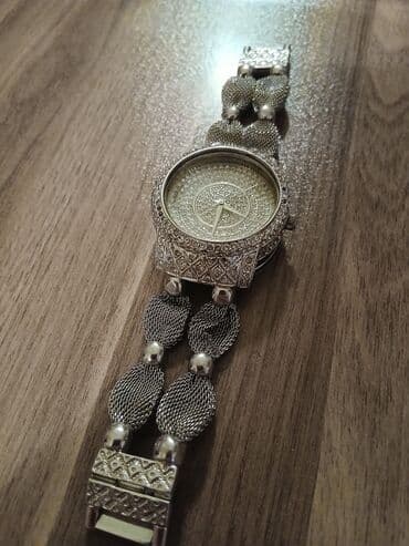 золотые часы женева 750 пробы женские: Б/у, Наручные часы, цвет - Серебристый — 4