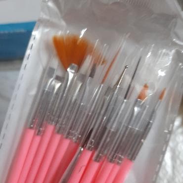 vilur dest: Manikür üçün dəst Tərkib: - LED/UV dırnaq lampası (rəng: çəhrayı) — 4