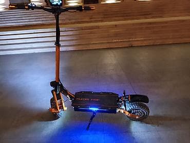 elektro gitara: İşlənmiş Elektrik samokat 11", > 1000 Vt, > 45 km/s, Ünvandan götürmə — 6