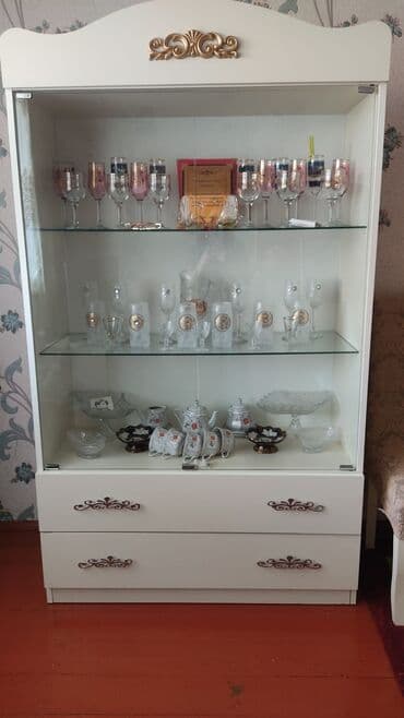 islenmis kafel: Dolablar — 1