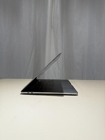 İşlənmiş Apple MacBook, 15.4 ", Intel Core i7, 512 GB — 2
