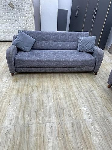 Divan 200azn. Acilir ve bazalidir. Unvan Xirdalan.*N17 — 1