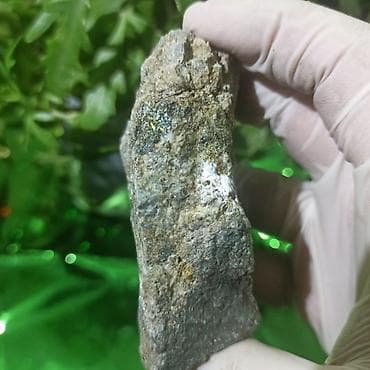 lüsturlar: Qızılı Pirit ( Pyrite ) + Yaqut ( Rubin ) tipli UV Floresan Qırmızı — 10