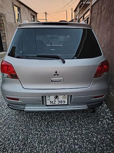 benzin filter: Mitsubishi Airtrek: 2 l | 2003 il 30000 km Ofrouder/SUV — 2