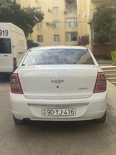 qaz 2705: 2300 Azn ilkin ödənişlə.45ayı qalıb.Taksi buraxılış kartı var öz — 3