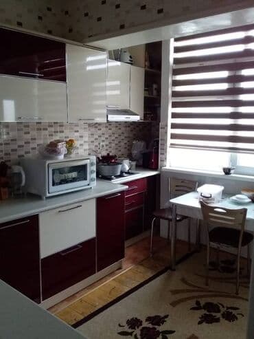 şamaxıda evlərin satışı: Bakı, 4 otaqlı, Köhnə tikili, m. Memar Əcəmi, 82 kv. m — 8