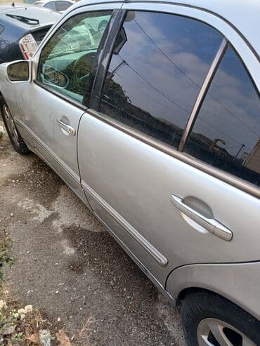 panorama mercedes turbo az: Mercedes-Benz E-Class: 2.2 l | 2001 il Sedan — 3