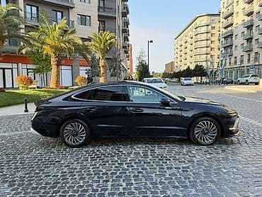 şuşe: Hyundai Sonata – xamelion rəngi yeni nəsil fastback dizaynlı sedan — 7