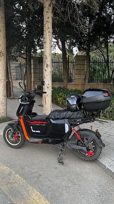 U 2 Pro 9 ay sürülùb. Barter mümkündür təkliflər açıqdır