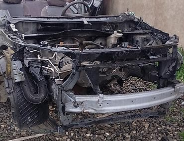 Kobaltın qabag hissesi var zbor qabaq oturacaqdan öne kimi zbor