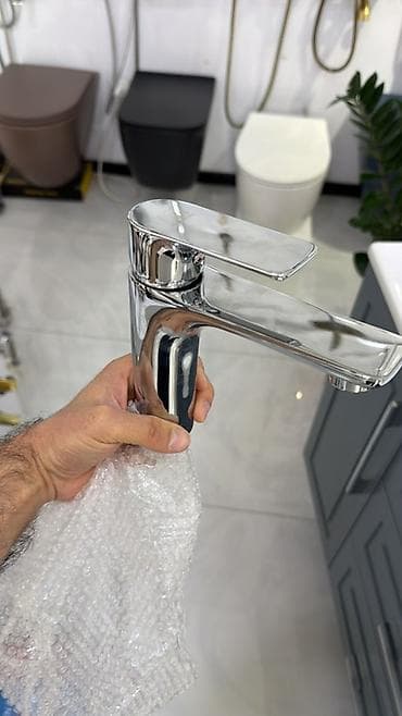 Hamam/qab-uyuyan üçün metal qarışdırıcı kran - Material: parlaq xrom