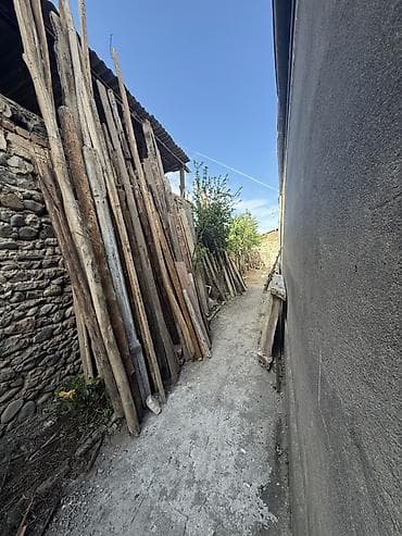 ev divar daslari: Ev sökülən zaman üsdündın çıxan materiallardır qiyməti yerində baxılıb — 3