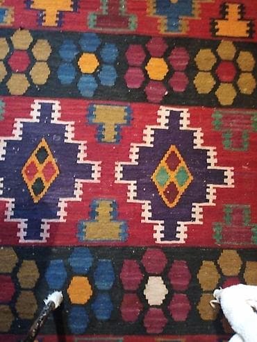 Kilim xalça – əl toxuması - Naxış: Qafqaz motivli həndəsi