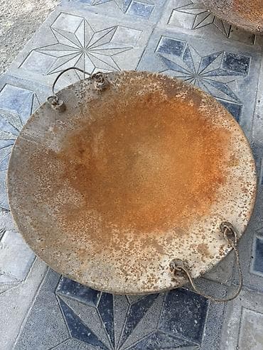 manqal sac: Dəmir sac qazanda (qazan-sahanda) – böyük ölçülü, dairəvi, qalın — 4