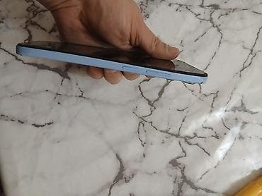 telefon kabro: Ekrani sinib plata olaraq satilir zapcast — 2