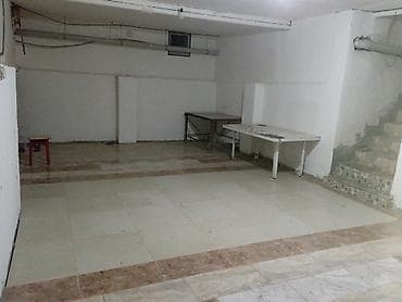 Kommersiya daşınmaz əmlakının satışı: Obyekt: Küçə qapısı olan ayrılıqda yerləşən kiçik kommersiya sahəsi — 7