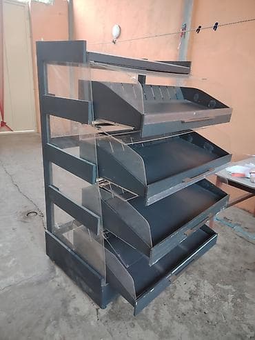 soba corek: Mağaza üçün vitrinalı çörək/bulka stendi - Material: metal karkas, ön — 2