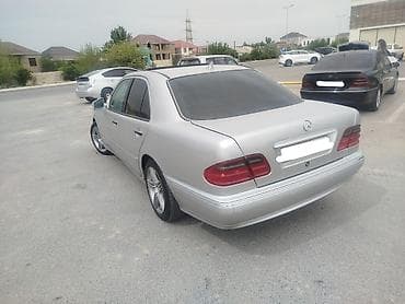 mersedes e klas: Mercedes-Benz E-Class: 2.5 l | 1997 il Sedan — 5