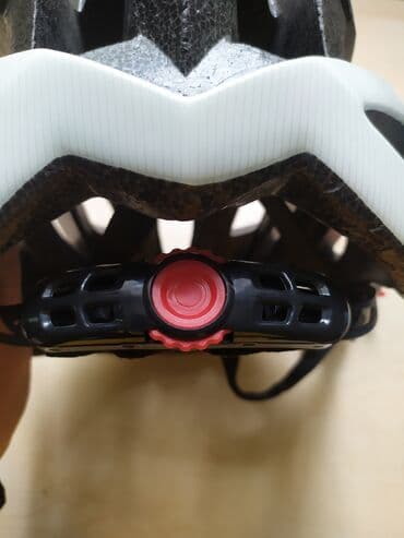 kask boks: ŞOK ENDİRİM Velosiped üçün Kask. Böyük ölçülü olduğuna görə satılır — 7