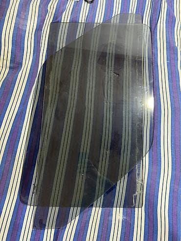 Avtomobil yan şüşəsi – tündləşdirilmiş

Niva ucun qara şüşələr-2ədəd