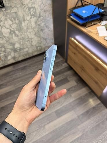 iphone 16e irsad: IPhone 15, Mavi — 2