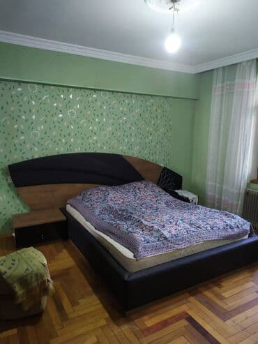 qarayev 4 otaqli kohne tikili: Bakı, 3 otaqlı, Köhnə tikili, 90 kv. m — 4