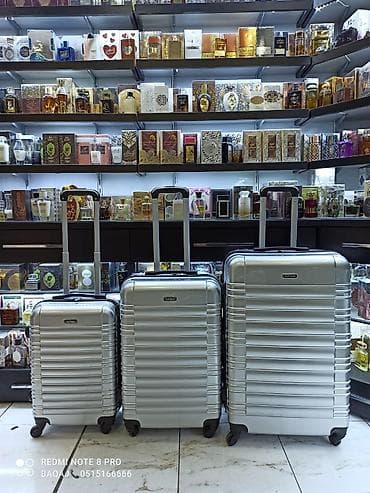 Gümüş rəngli sərt korpuslu çamadan dəsti – 3 ölçü - Korpus: yüngül və