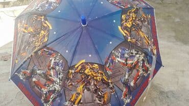 Oğlan uşağı üçün çətir satılır. 1 ədəd var