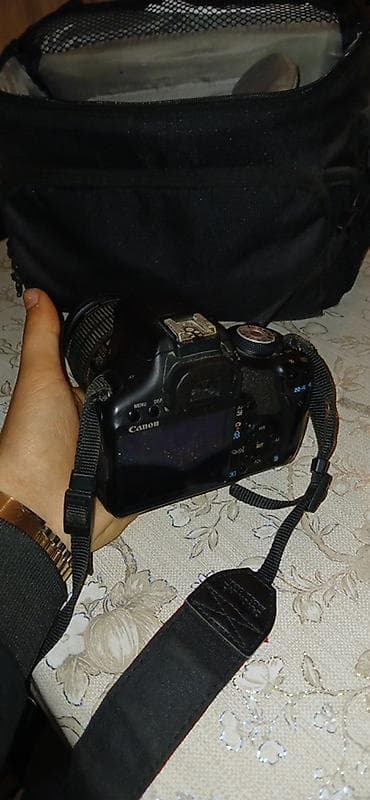 Фото и видеокамеры: Canon EOS 500D DSLR fotoaparat - Sensor: 15.1 MP APS‑C CMOS - Video — 4