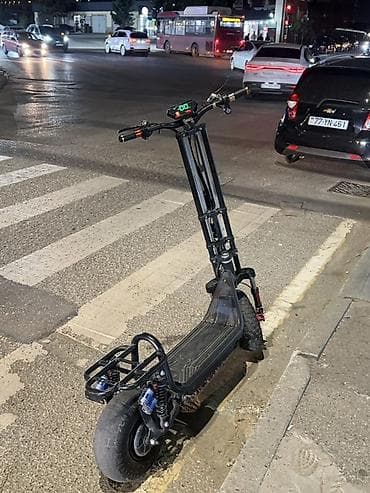 75 yamaha: Skuterin bir dene problemi var tormuz tutan yeri qırılıb başqa — 1