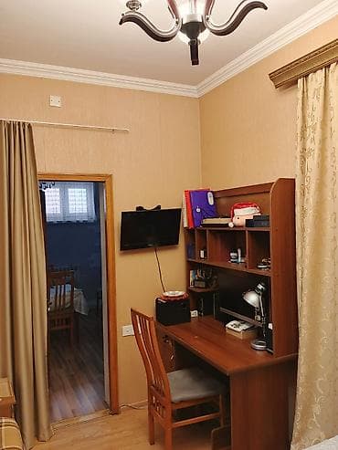heyet stulu: Mətbəx–qonaq otağı üçün dəst - 6 nəfərlik yemək masası və 6 ədəd — 9