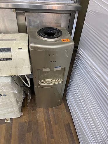 Soyuducu Paltaryuyan televizor vitrinlerin satış mərkəzi: Dispenser Döşəməüstü