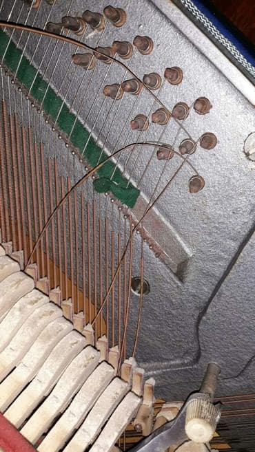 реставрация кожаных изделий: Pianinoların köklənməsi təmiri restovrasiya olunmasi — 1