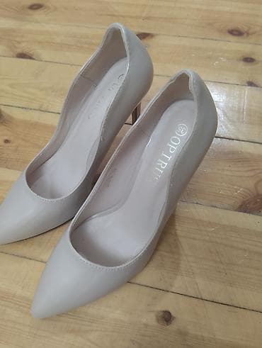 dəvə şubası: Qadın klassik tuflisi – OPIRUS, 35 ölçü - Rəng: açıq bej/nude - — 3