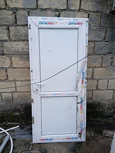 TürkPlast markalı PVC qapı - Material: PVC (TürkPlast profil sistemi)