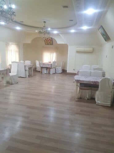 Yeni gunesli, Yol kenarinda 2 zal 4 kabinet, Wifi.stol stul.su .daimi