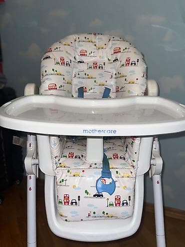 masa kuklasi: Mothercare uşaq yemək stulu. oz giymeti 110 manatdi, bir usaq ucun — 3