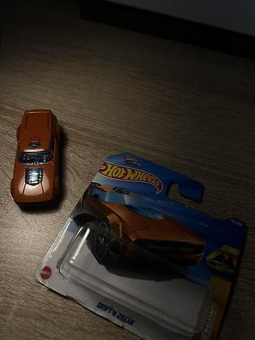 mini disk: Hot Wheels miniatür avtomobil – Drift’n Break - Model: Drift’n Break — 2