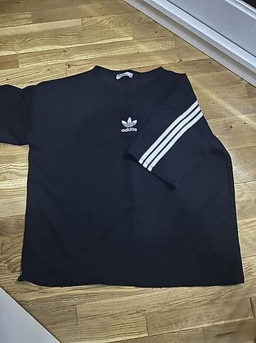 adidas şort: Adidas Originals unisex köynək - Rəng: qara - Ön hissədə ağ Trefoil — 1